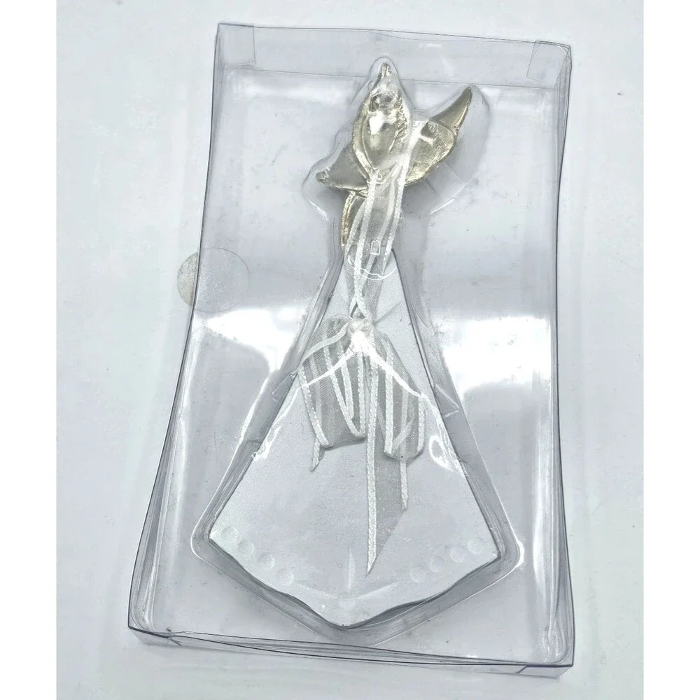 ​Pewter Angel Mirror Ornament Suncatcher A Friend Is Someone Who Dances Quote